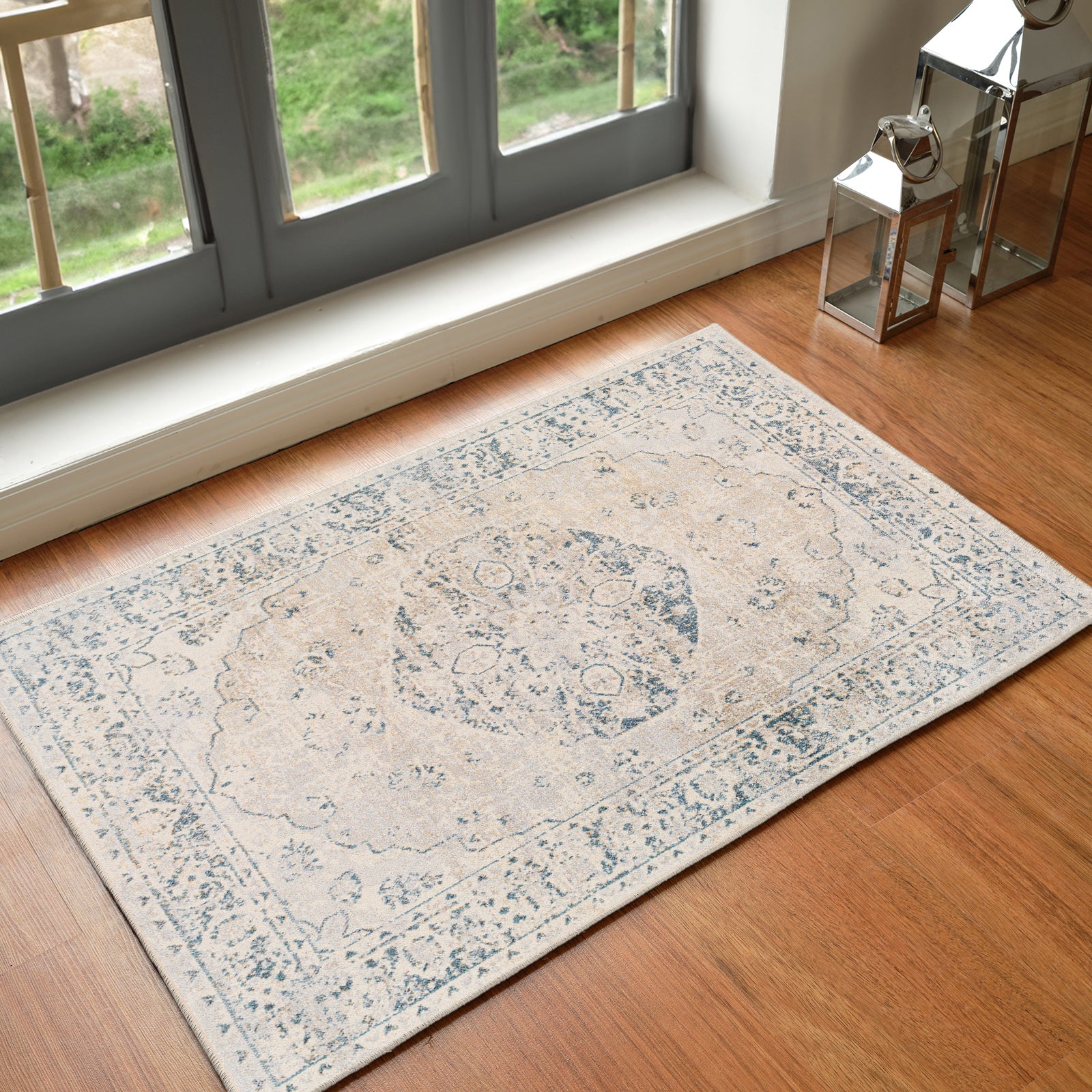 AMAYRA Machine Washable Vintage Area Rug