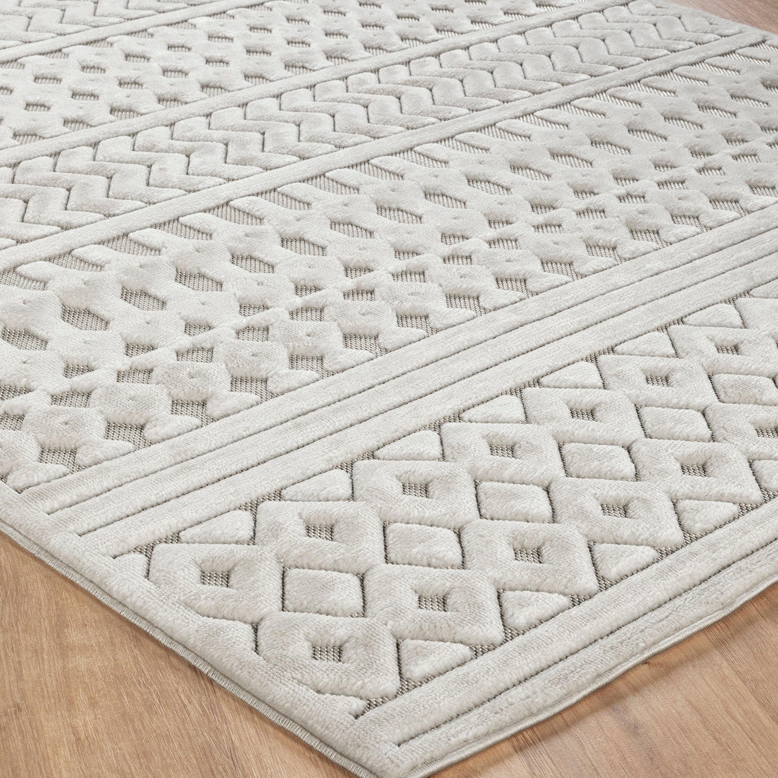 HARUKA In- & Outdoor 3D High & Low Pile Textured White Area Rug