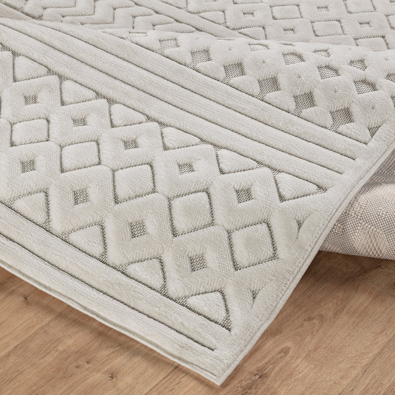 HARUKA In- & Outdoor 3D High & Low Pile Textured White Area Rug