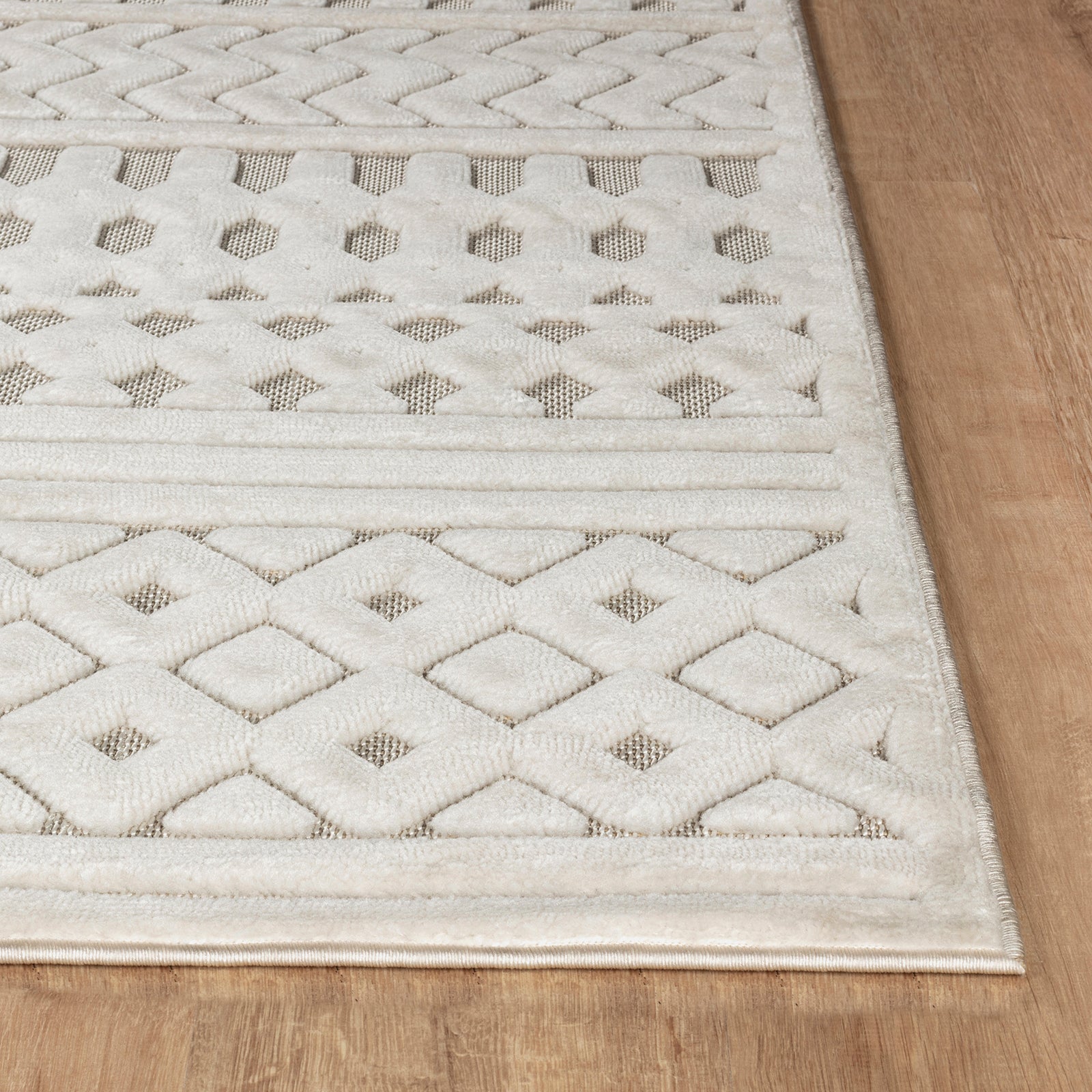 HARUKA In- & Outdoor 3D High & Low Pile Textured White Area Rug