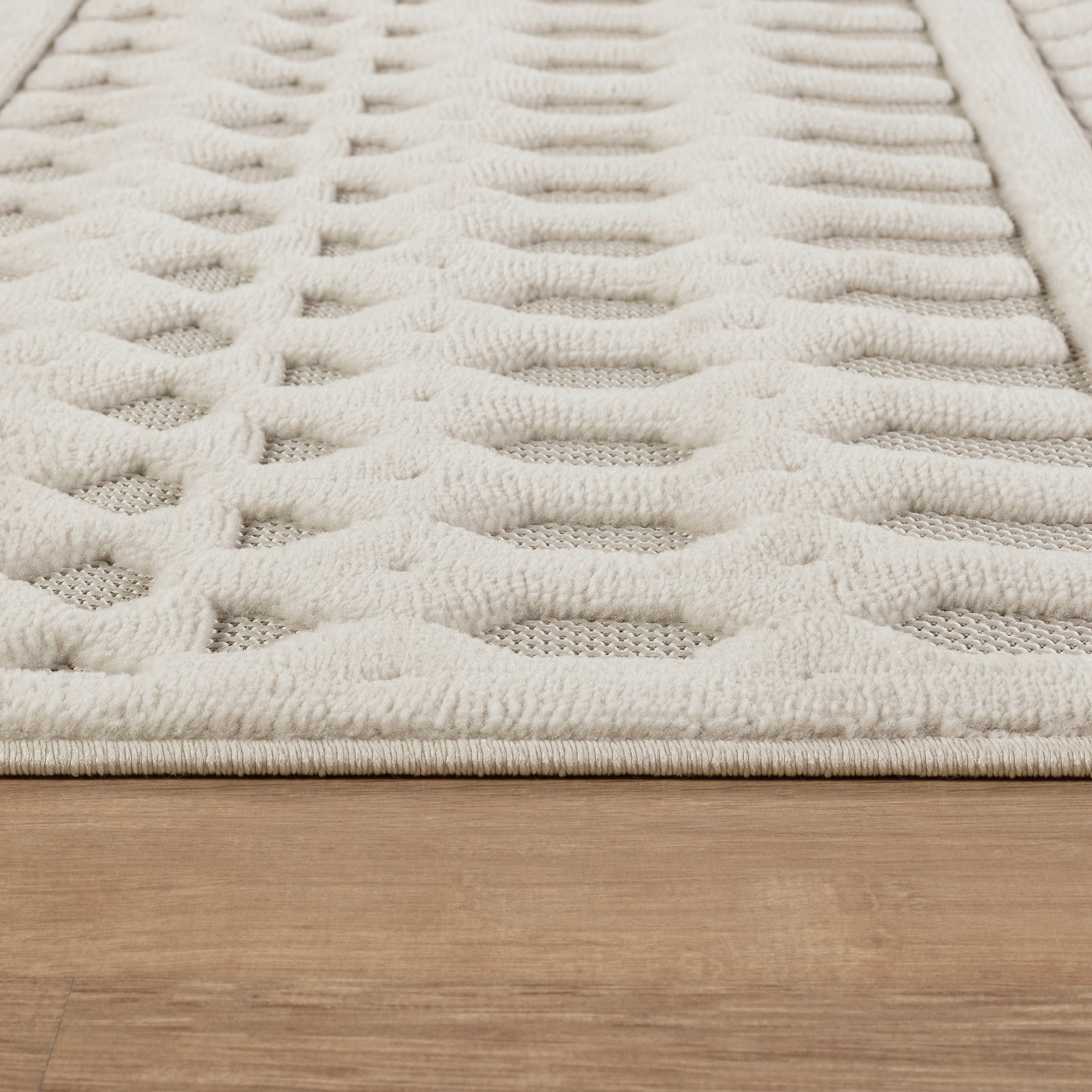 HARUKA In- & Outdoor 3D High & Low Pile Textured White Area Rug