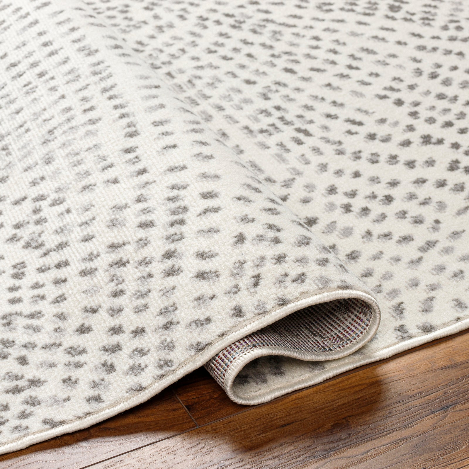 YONINA Polka Dot Skandi Area Rug