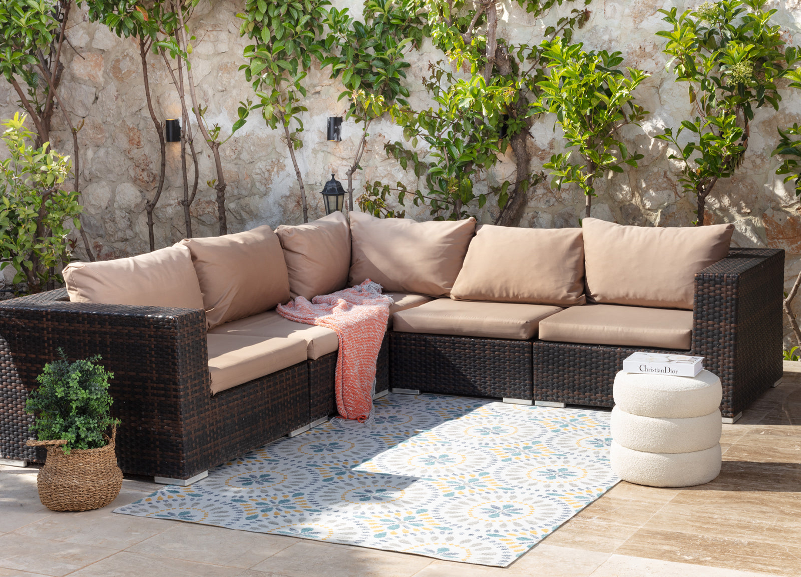 DHENA In- /Outdoor Rug