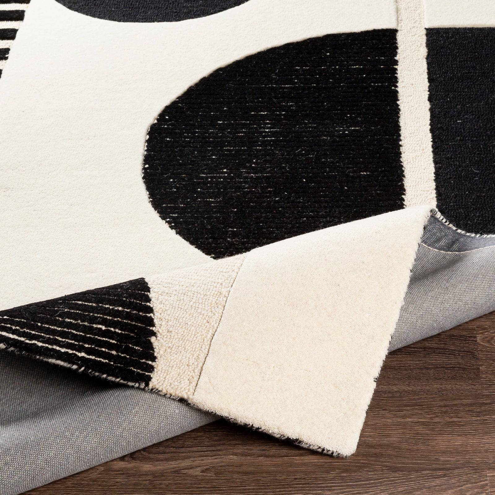 AANYA Hand-Tufted Modern Wool Black Area Rug