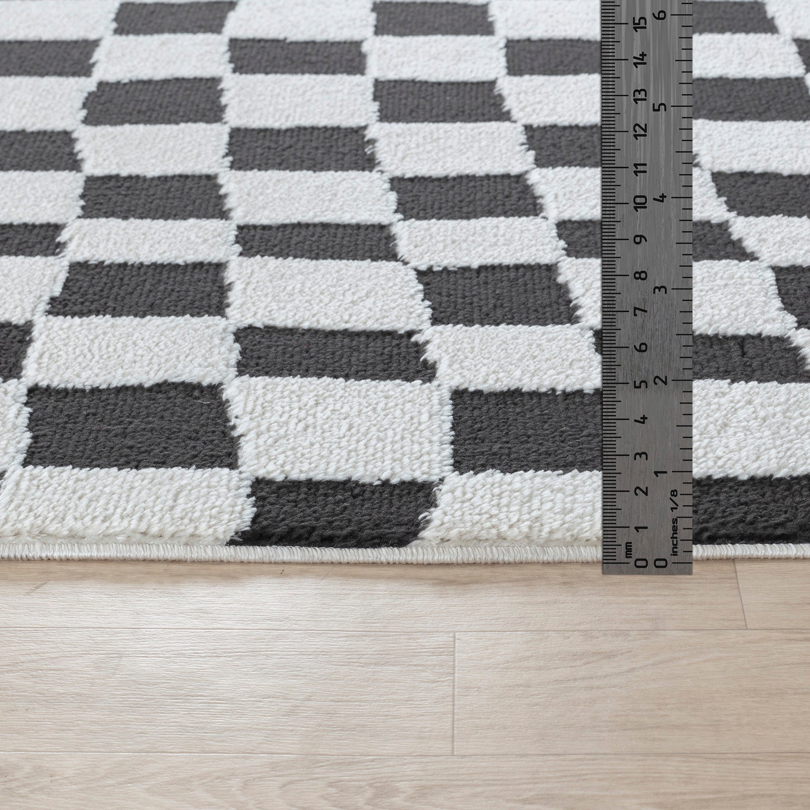 IRINA Skandi Checkered Area Rug