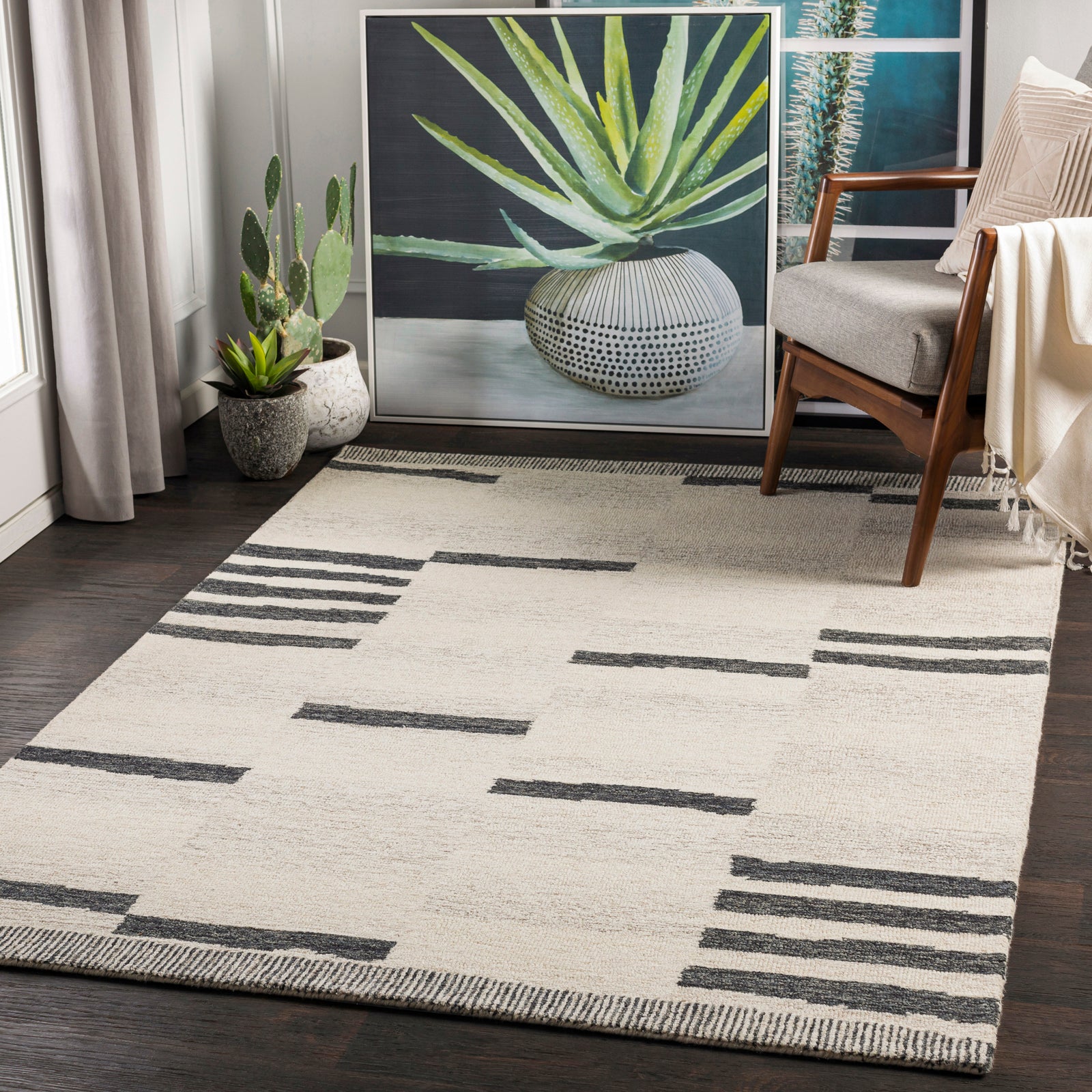 Hand-Tufted Global Wool Beige Rug