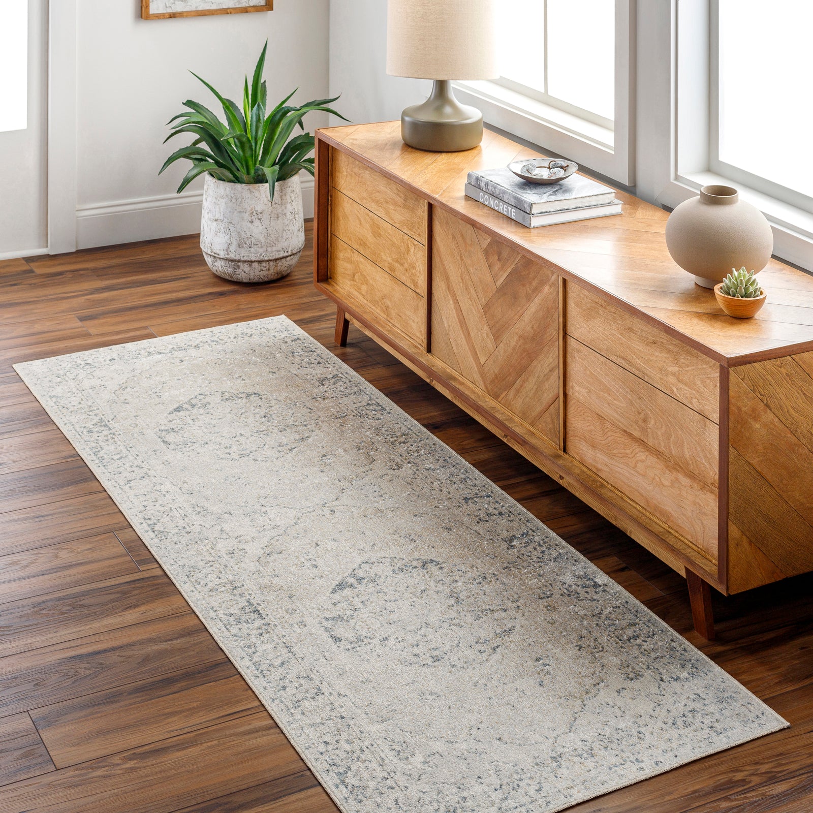 AMAYRA Machine Washable Vintage Area Rug