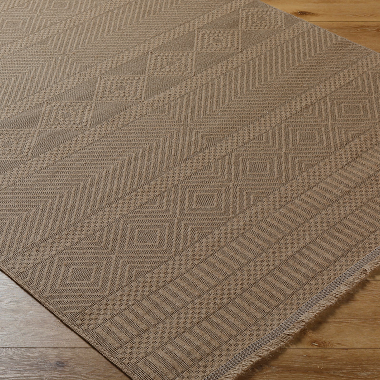 MYTHRI Machine Washable Jute Boho Area Rug