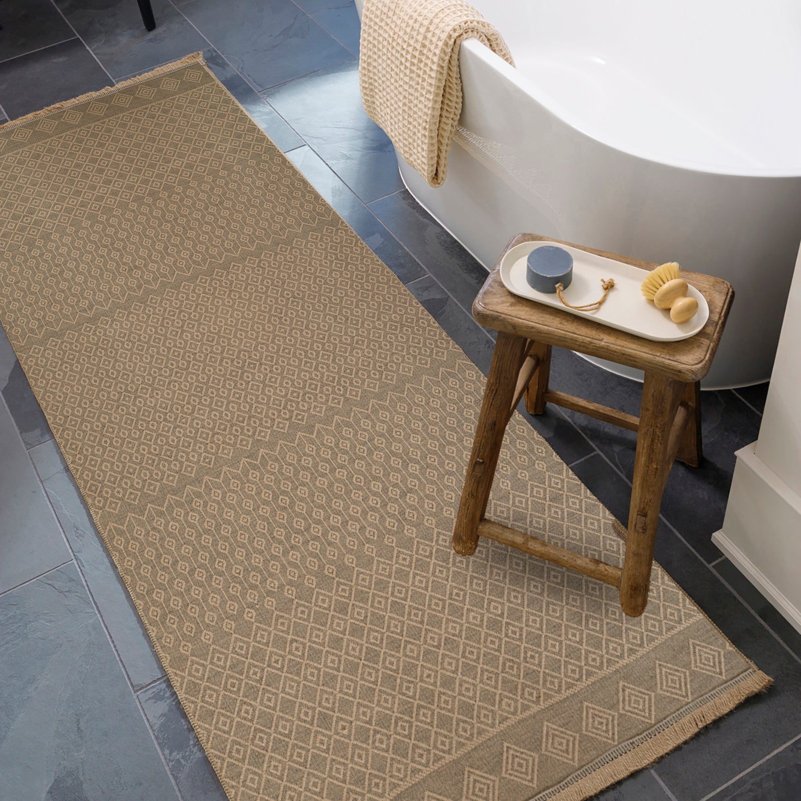 KASHVI Machine Washable Jute Boho Area Rug