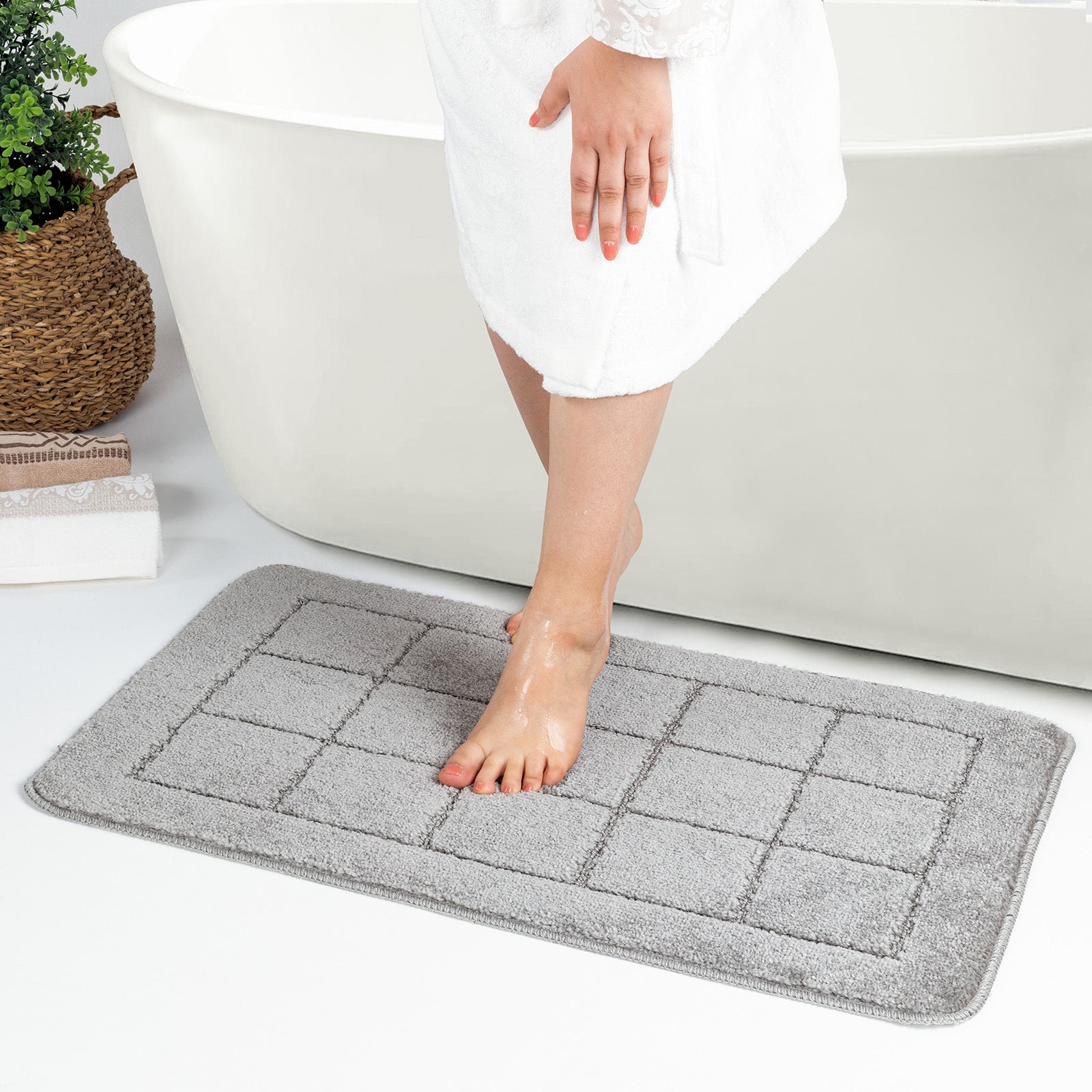 NOELLE 2 Machine Washable Anti-Slip Bathroom Area Rugs
