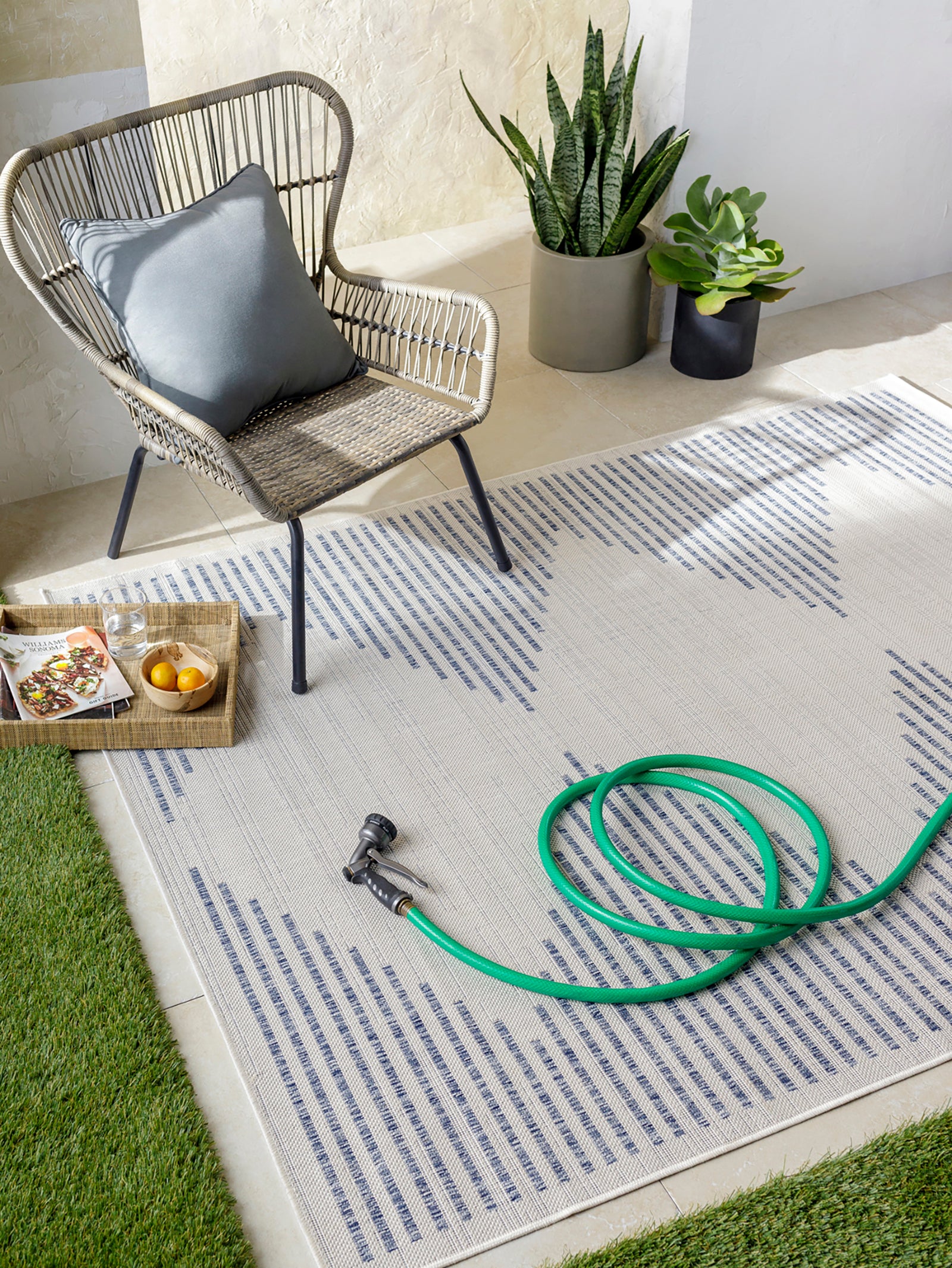 LIGAIA In- /Outdoor Rug