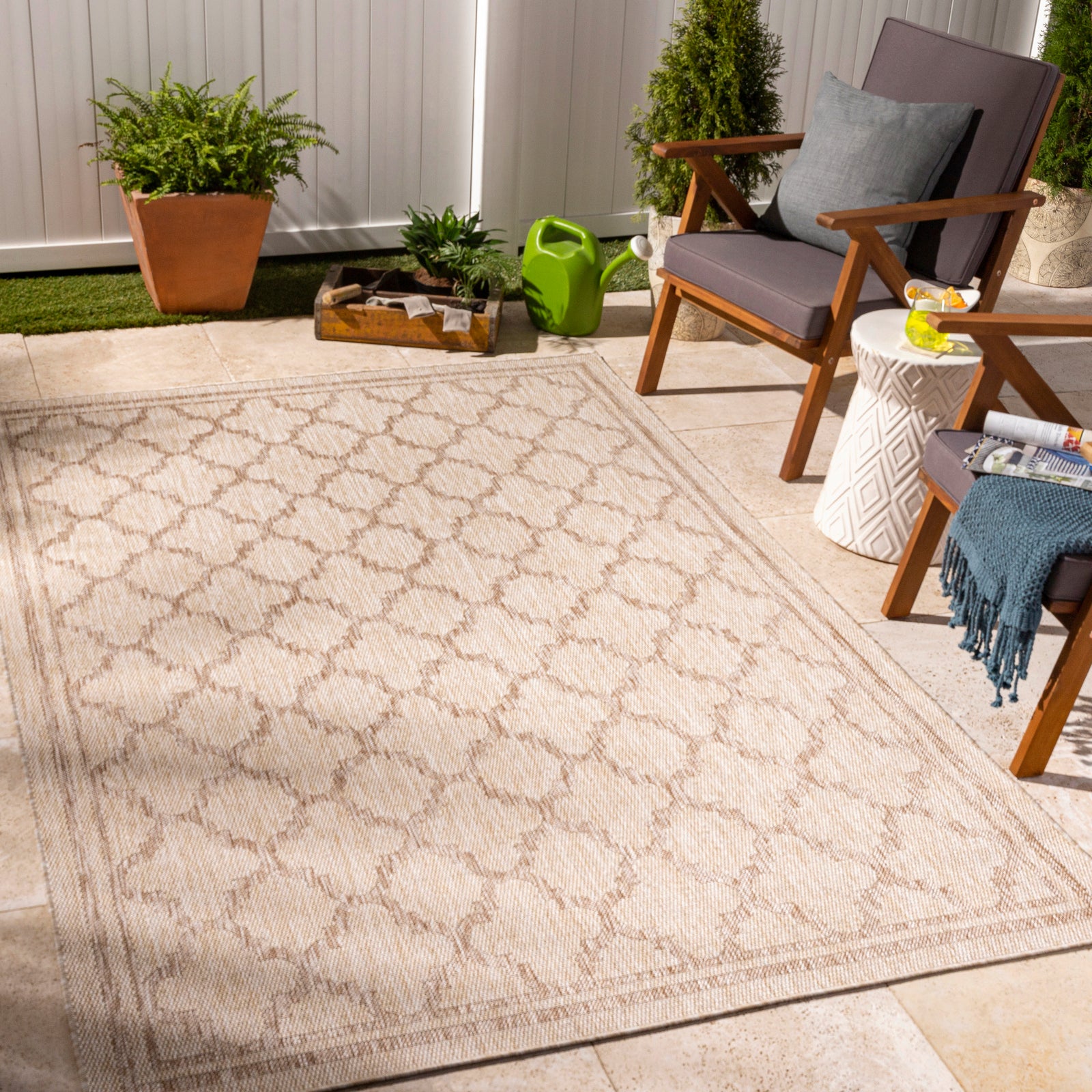MAYA In- & Outdoor Traditional Jute-Look Beige Area Rug