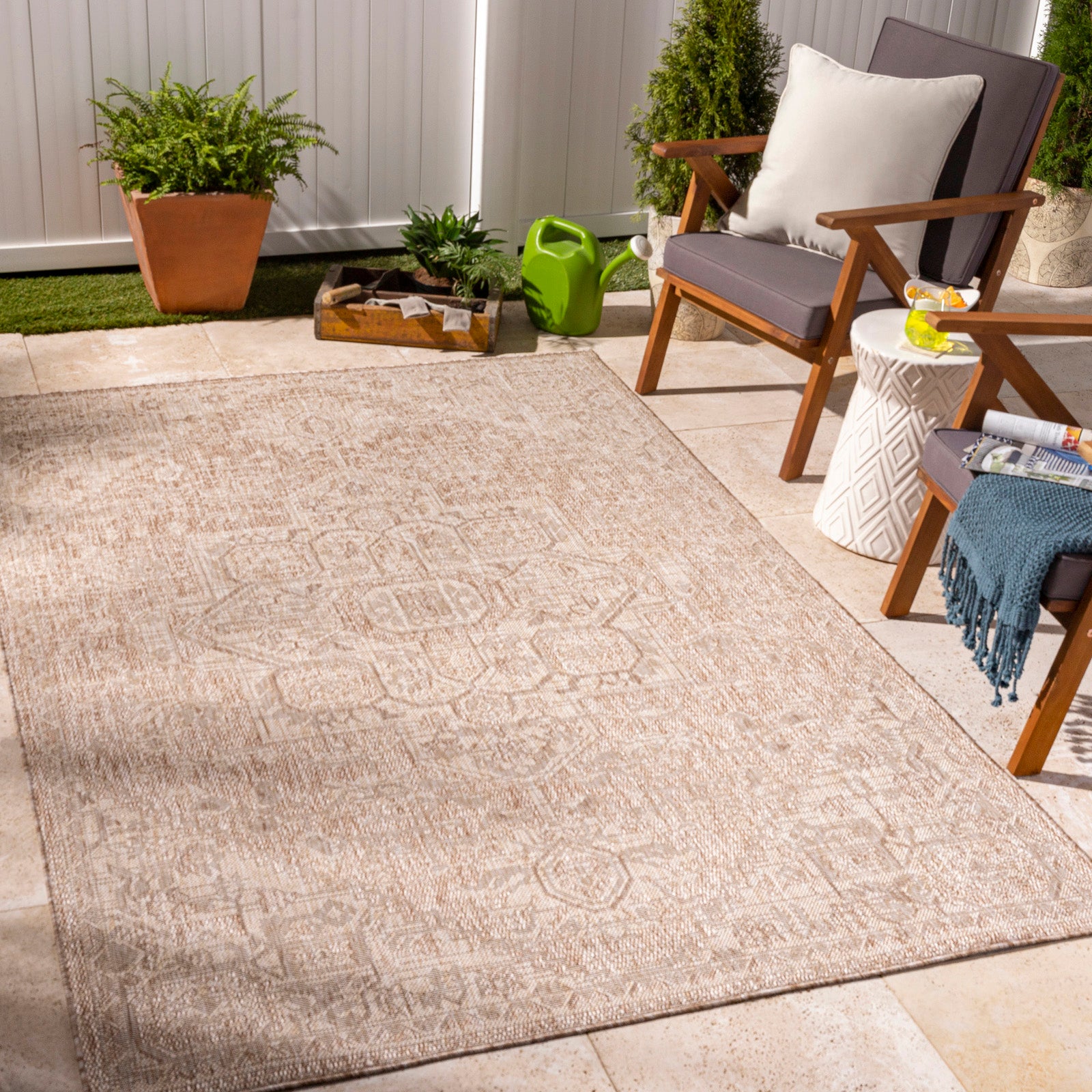 MAYA In- & Outdoor Traditional Jute-Look Brown Area Rug